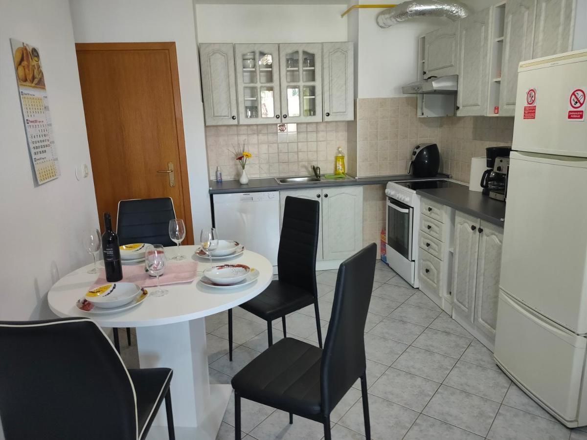 Apartman Bela Apartman Póla Kültér fotó